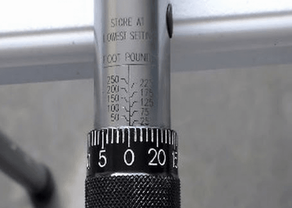 how to adjust a torque wrench measurement