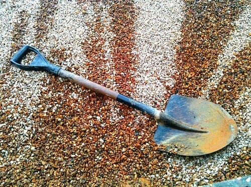 shovel for gravel 2