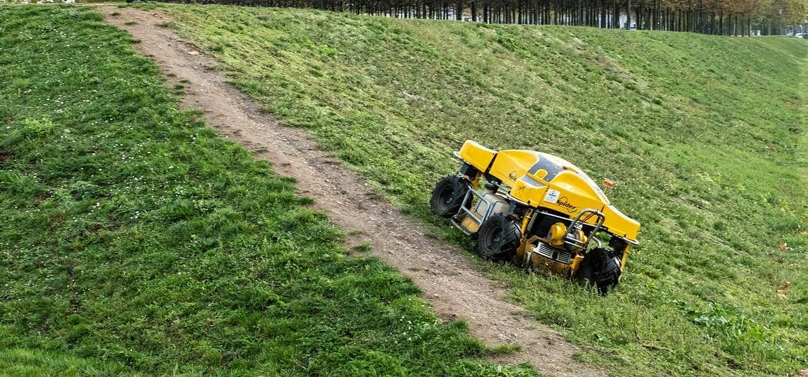 lawn mower for hills 2