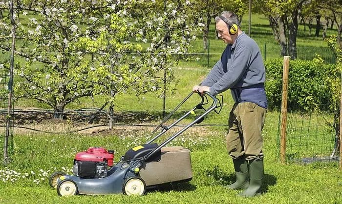 bluetooth headphones for mowing 1