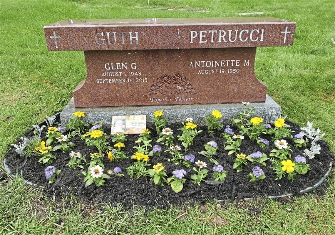 10 Best Plants For Cemetery Plots In 2023 The Wrench Finder