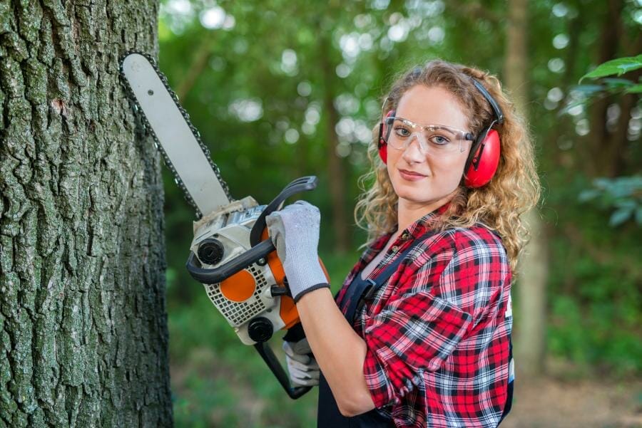 chainsaw for a woman 2
