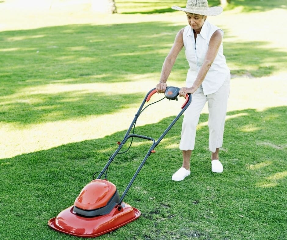 lawn mower for elderly 2