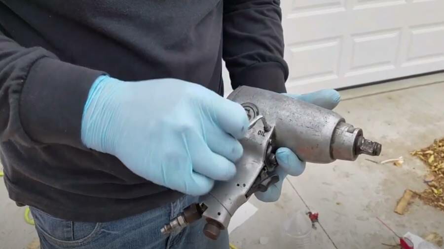 10 Best How To Oil Impact Wrench? In 2023 The Wrench Finder