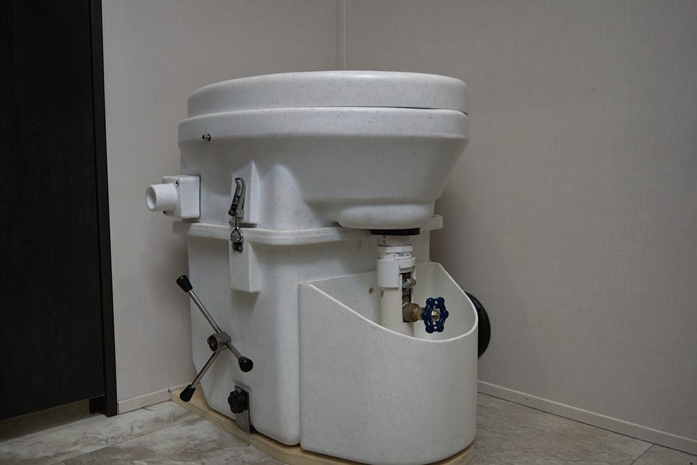 rv composting toilet 2