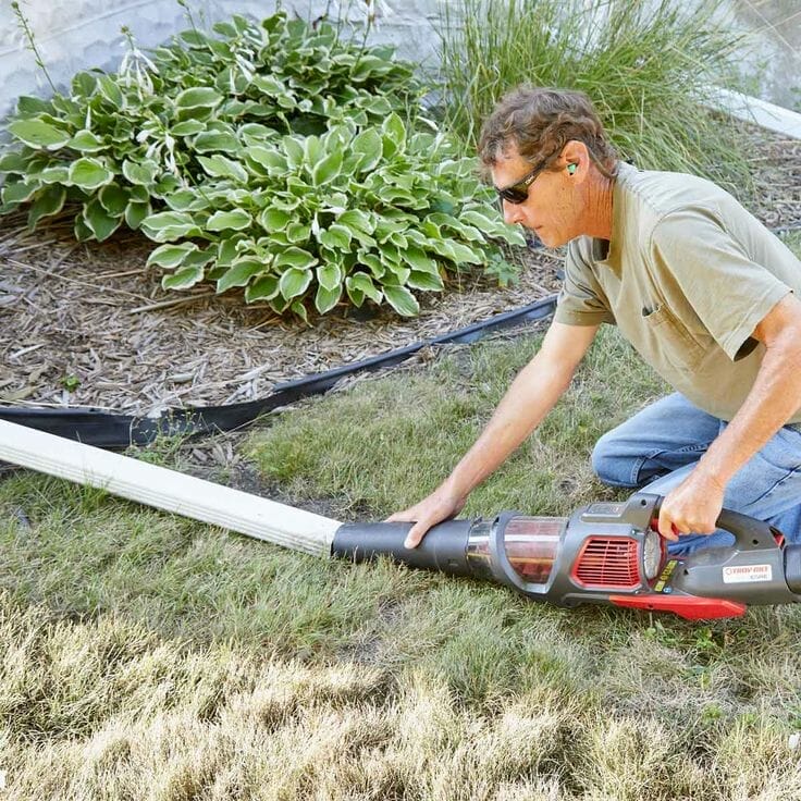 leaf blower for gutters 1
