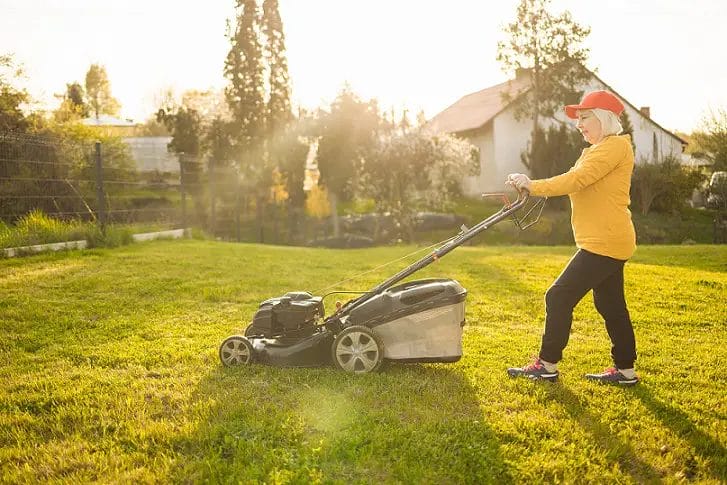 lawn mower for older lady 1
