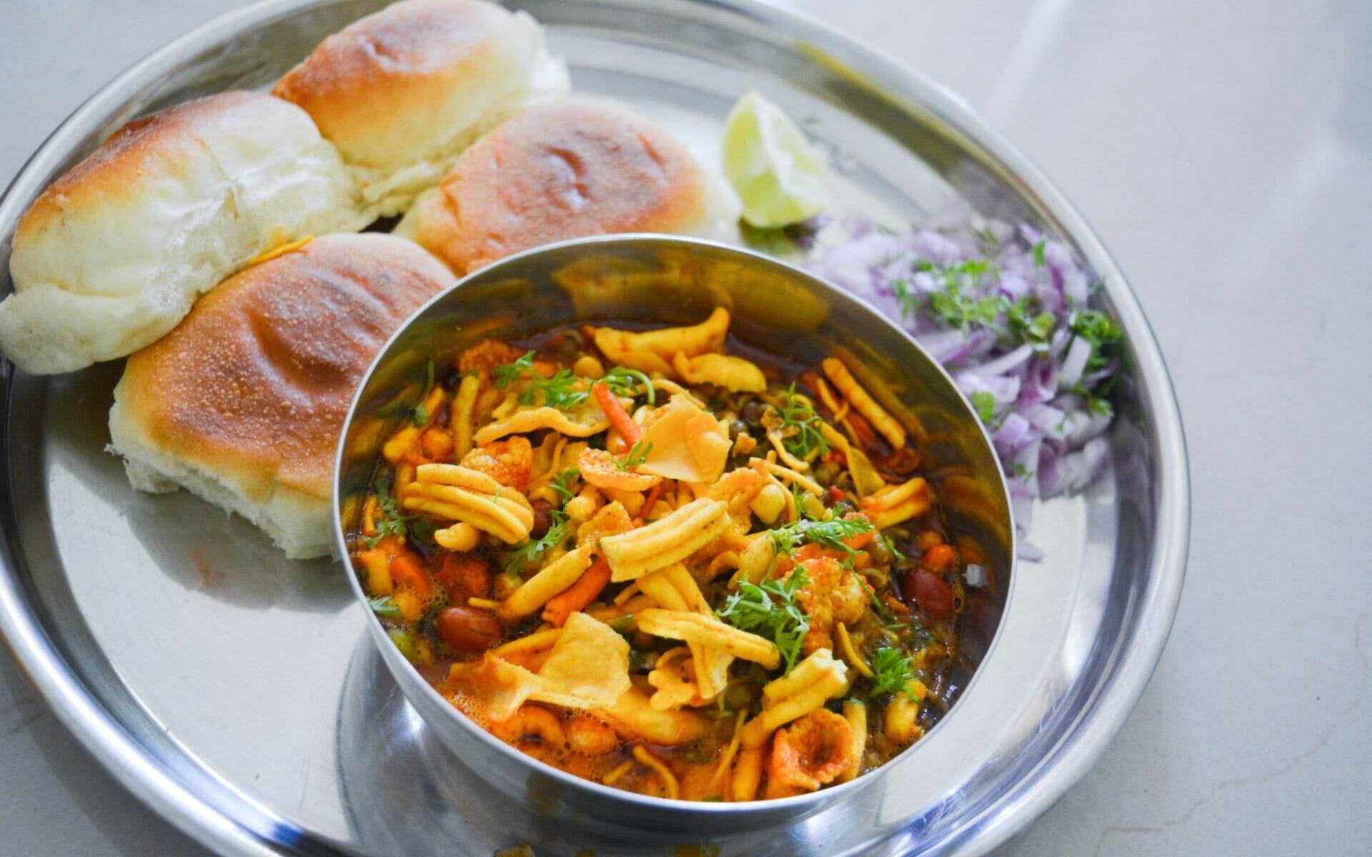 misal pav mumbai 1
